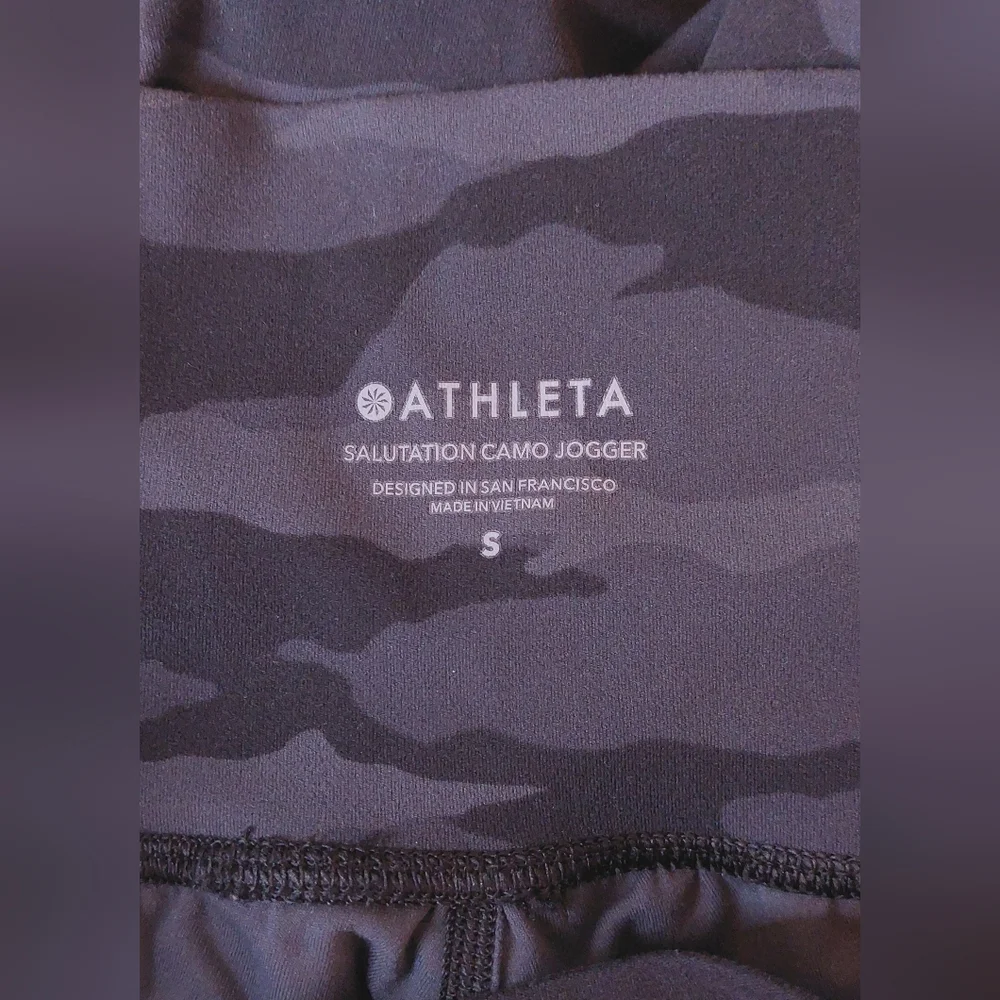 Athleta Salutation High Rise Joggers Black Gray Camouflage Size Small Yoga - Picture 7 of 12
